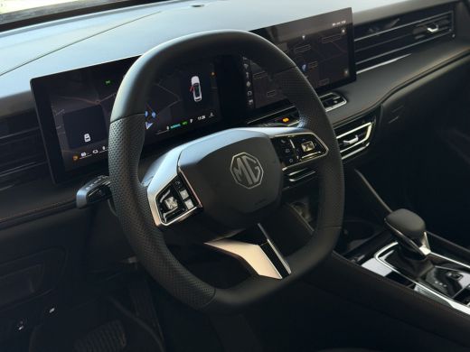 MG HS 1.5 TGDI LUXURY PHEV PLUG-IN HYBRIDE | LEER | 272PK NIEUWE AUTO | >1.000 KM TOTAAL BEREIK | 360&deg; ... ActivLease financial lease
