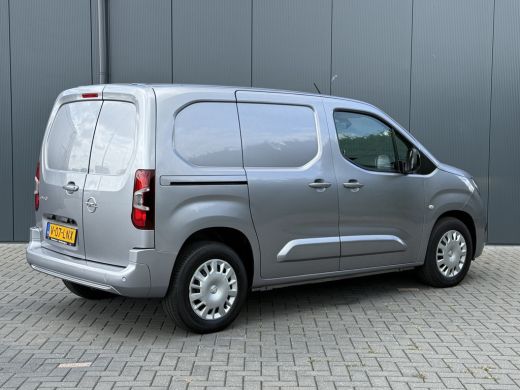 Opel Combo-e 50kWh 136 PK / AUTOMAAT / L1H1 / CAMERA / 1e EIG. / 35.706 KM! / CRUISE / AIRCO ActivLease financial lease
