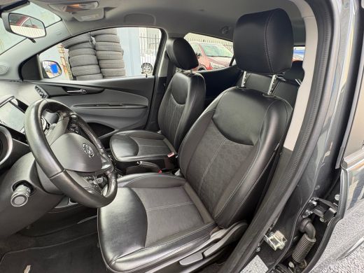 Opel KARL 1.0 75PK Innovation | VOORSTOELEN VERWARMD| CRUISE CONTROL| PARKEERSENSOREN ACHTER| CLIMATE CONTROL ActivLease financial lease