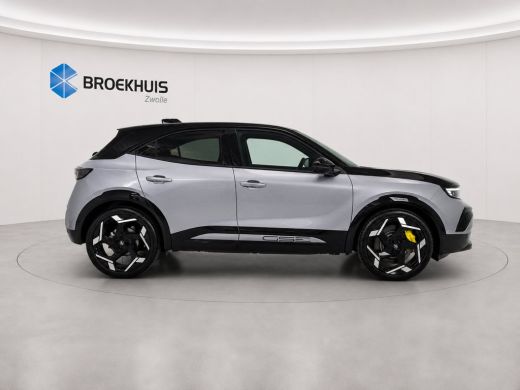 Opel Mokka-e GSE 54 kWh 280pk | Achteruitrijcamera | Alcantara bekleding in Jet Black | Dode hoek waarschuwing ActivLease financial lease