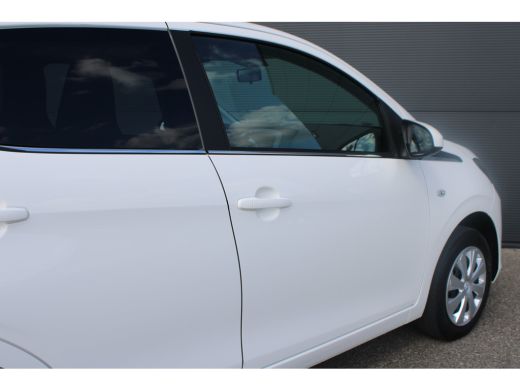 Peugeot 108 1.0 e-VTi Active | Airconditioning | Bluetooth | Mistlampen | Extra getinte ramen | Lederen stuur... ActivLease financial lease