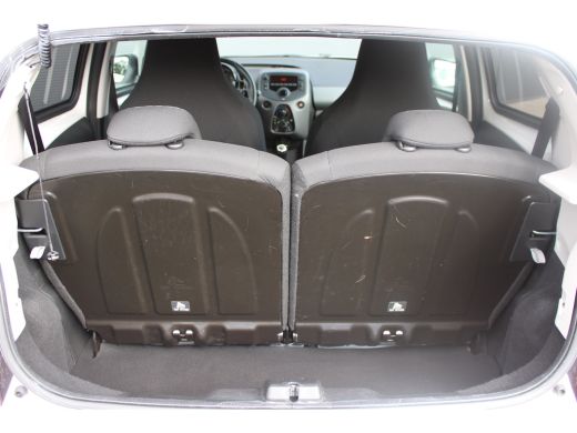Peugeot 108 1.0 e-VTi Active | Airconditioning | Bluetooth | Mistlampen | Extra getinte ramen | Lederen stuur... ActivLease financial lease