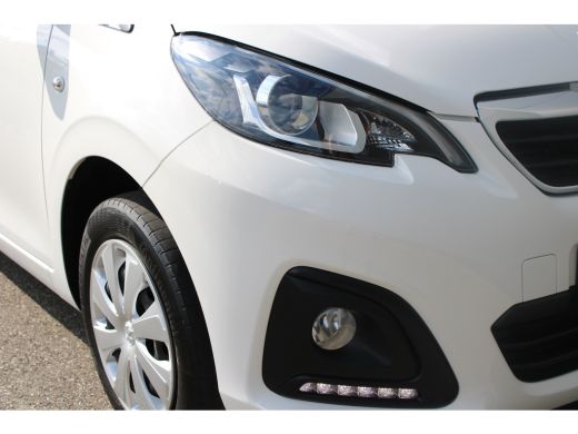 Peugeot 108 1.0 e-VTi Active | Airconditioning | Bluetooth | Mistlampen | Extra getinte ramen | Lederen stuur... ActivLease financial lease
