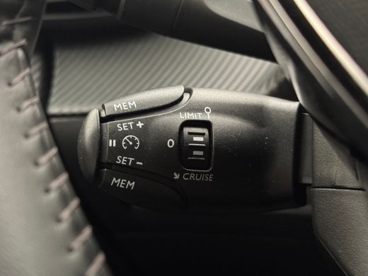 Peugeot 2008 1.2 PureTech Active Camera | Cruise | Carplay | Airco | Parkeersensoren | Bluetooth | 16.000KM! |... ActivLease financial lease