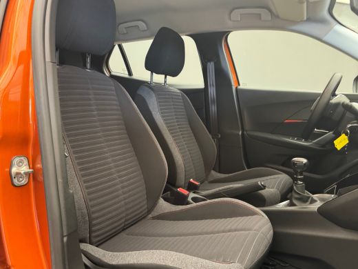 Peugeot 2008 1.2 PureTech Active Camera | Cruise | Carplay | Airco | Parkeersensoren | Bluetooth | 16.000KM! |... ActivLease financial lease
