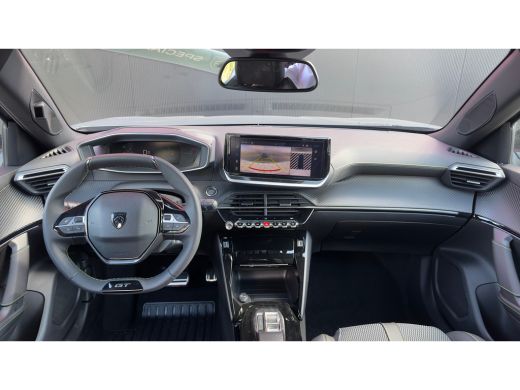 Peugeot 2008 GT | 18" lichtmetalen velgen two tone zwart 'EVISSA' | Active Safety Brake met camera en radar (a... ActivLease financial lease