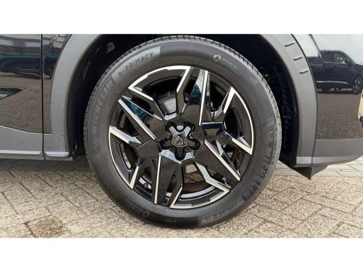 Peugeot 3008 1.2 HYBRID 145PK ALLURE AUTOMAAT / NAVI / LEDER / CLIMA / FULL-LED / 19" LMV / KEYLESS / CAMERA /... ActivLease financial lease
