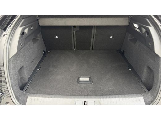 Peugeot 3008 1.2 HYBRID 145PK ALLURE AUTOMAAT / NAVI / LEDER / CLIMA / FULL-LED / 19" LMV / KEYLESS / CAMERA /... ActivLease financial lease