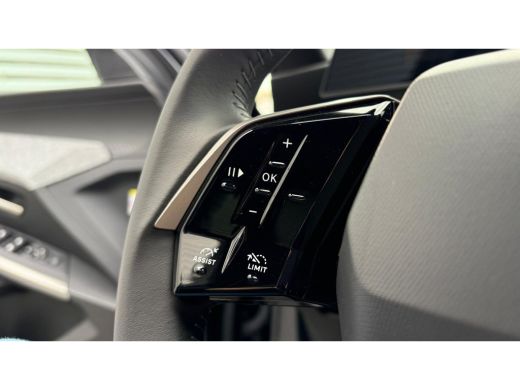 Peugeot 3008 1.2 HYBRID 145PK ALLURE AUTOMAAT / NAVI / LEDER / CLIMA / FULL-LED / 19" LMV / KEYLESS / CAMERA /... ActivLease financial lease