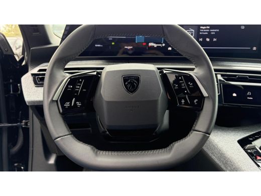 Peugeot 3008 1.2 HYBRID 145PK ALLURE AUTOMAAT / NAVI / LEDER / CLIMA / FULL-LED / 19" LMV / KEYLESS / CAMERA /... ActivLease financial lease
