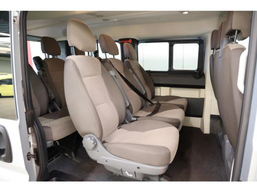 Peugeot Boxer 141 PK PERSONENBUS 9 PERSOONS ActivLease financial lease
