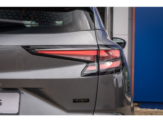 Renault Austral 1.2 E-Tech full hybrid 200 evolution | Apple Carplay/Android Auto | LED | 18'' L.M. | ACC | Camer... ActivLease financial lease