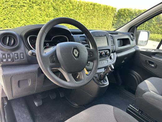 Renault Trafic 2.0 dCi 120 PK / L1H1 / 1e EIG. / **INRICHTING** / TREKHAAK / AIRCO / CRUISE / LED KOPLAMPEN ActivLease financial lease