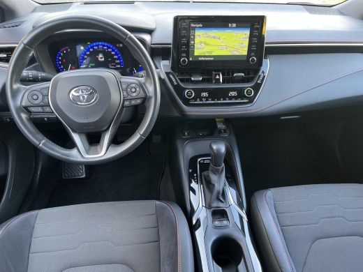 Toyota Corolla 1.8 Hybrid Executive | Navigatie | Carplay | Parkeersensoren | Dode hoek waarschuwing | 18 inch L... ActivLease financial lease