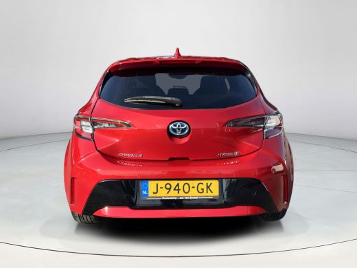 Toyota Corolla 1.8 Hybrid Executive | Navigatie | Carplay | Parkeersensoren | Dode hoek waarschuwing | 18 inch L... ActivLease financial lease