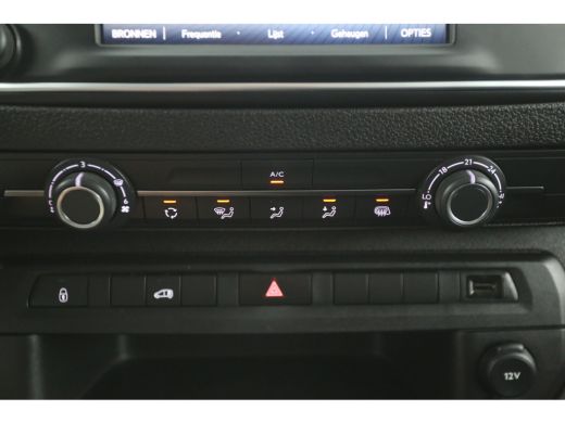 Toyota ProAce 75 kWh L2H1 Long Range | Snelladen | SOH 99% | Airco | Cruise | 3 Zits | Carplay | Parkeersens. ActivLease financial lease