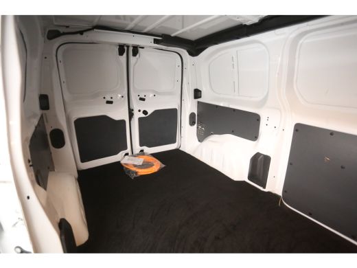 Toyota ProAce 75 kWh L2H1 Long Range | Snelladen | SOH 99% | Airco | Cruise | 3 Zits | Carplay | Parkeersens. ActivLease financial lease