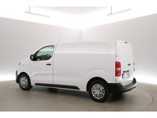 Toyota ProAce 75 kWh L2H1 Long Range | Snelladen | SOH 99% | Airco | Cruise | 3 Zits | Carplay | Parkeersens. ActivLease financial lease