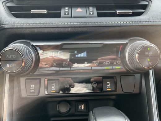 Toyota RAV4 2.5 Plug-in Hybrid AWD 300 GR Sport | All-in prijs | Automaat | Panoramadak | Leder bekleding ActivLease financial lease