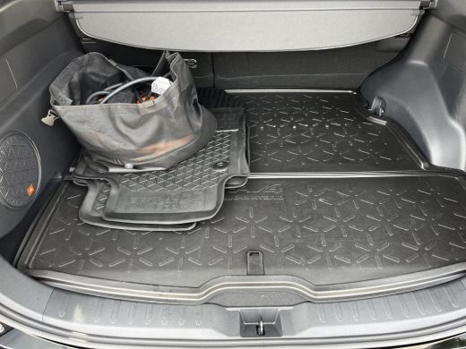 Toyota RAV4 2.5 Plug-in Hybrid AWD 300 GR Sport | All-in prijs | Automaat | Panoramadak | Leder bekleding ActivLease financial lease