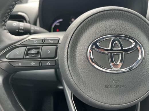 Toyota Yaris Cross 1.5 Hybrid Adventure | Navigatie | Head up display | Stoelverwarming | 18 inch LM-velgen | ActivLease financial lease