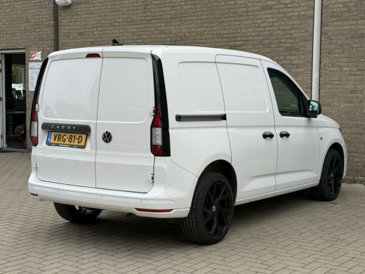 Volkswagen Caddy 1.5 TSI EURO 6 Comfort CarPlay/Cruise Control/Parkeersensoren ActivLease financial lease
