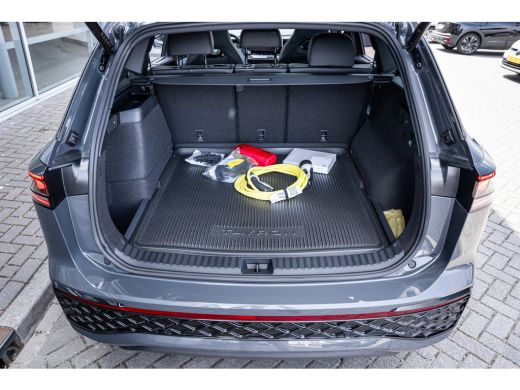 Volkswagen Tayron R-Line Edition | 'App-Connect' draadloze smartphone integratie | Automatische afstandsregeling (A... ActivLease financial lease