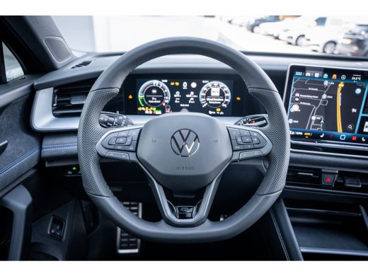 Volkswagen Tayron R-Line Edition | 'App-Connect' draadloze smartphone integratie | Automatische afstandsregeling (A... ActivLease financial lease