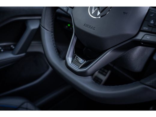 Volkswagen Tayron R-Line Edition | 'App-Connect' draadloze smartphone integratie | Automatische afstandsregeling (A... ActivLease financial lease