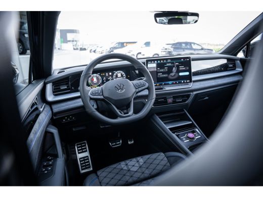 Volkswagen Tayron R-Line Edition | 'App-Connect' draadloze smartphone integratie | Automatische afstandsregeling (A... ActivLease financial lease