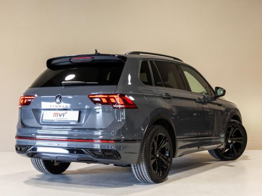 Volkswagen Tiguan 1.5 TSI 2x R-Line / 150pk / NAP / IQ Light / Automatische klimaatregeling / ActivLease financial lease