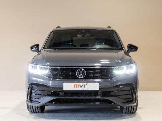 Volkswagen Tiguan 1.5 TSI 2x R-Line / 150pk / NAP / IQ Light / Automatische klimaatregeling / ActivLease financial lease