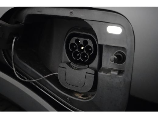 Volkswagen Tiguan 1.5 TSI eHybrid 150 kW Life SOH 100% | LED koplampen | Lichtmetalen velgen 18" | Rondomzicht camera ActivLease financial lease