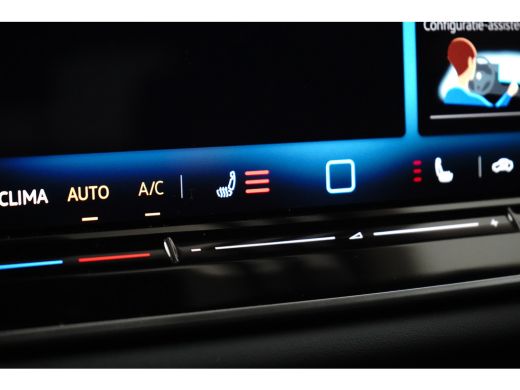 Volkswagen Tiguan 1.5 TSI eHybrid 150 kW Life SOH 100% | LED koplampen | Lichtmetalen velgen 18" | Rondomzicht camera ActivLease financial lease