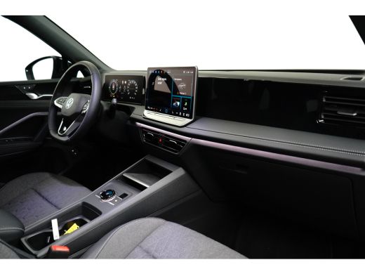 Volkswagen Tiguan 1.5 TSI eHybrid 150 kW Life SOH 100% | LED koplampen | Lichtmetalen velgen 18" | Rondomzicht camera ActivLease financial lease