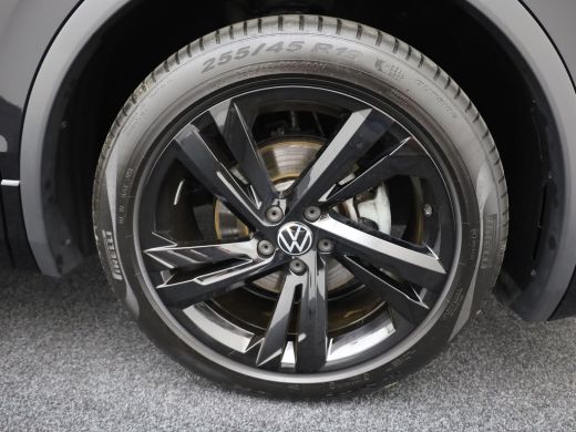 Volkswagen Tiguan 1.5 TSI R-Line Business | Black Style | IQ Light | Side Assist | Elk. A-klep | Camera | Prijs Rij... ActivLease financial lease