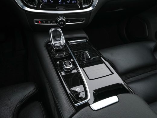 Volvo  V60 2.0 T6 Recharge AWD Inscription (Plug-in) (INCL-BTW) Aut. *PANO | LEATHER | FULL-LED | MEMORY-PAC... ActivLease financial lease