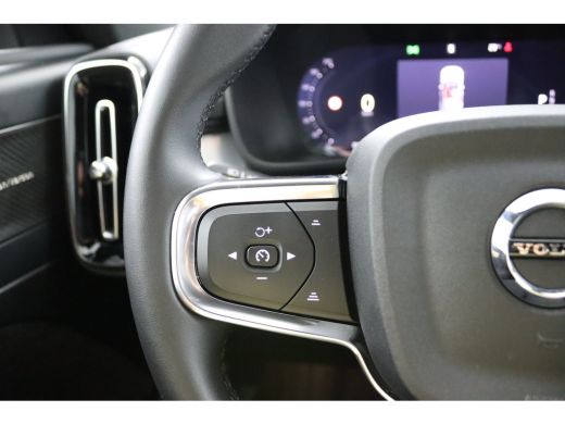 Volvo  XC40 2.0 B4 Plus Dark | Trekhaak | Sand Dune! | Haman/Kardon | Allseason | Camera | ActivLease financial lease