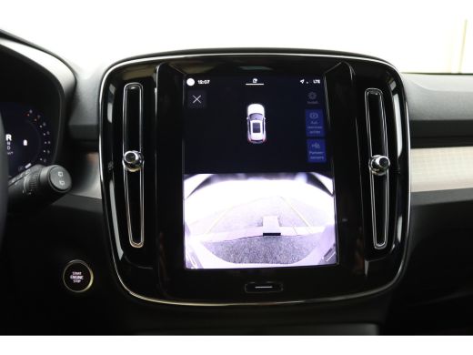 Volvo  XC40 2.0 B4 Plus Dark | Trekhaak | Sand Dune! | Haman/Kardon | Allseason | Camera | ActivLease financial lease
