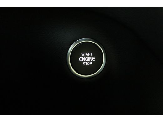 Volvo  XC40 2.0 B4 Plus Dark | Trekhaak | Sand Dune! | Haman/Kardon | Allseason | Camera | ActivLease financial lease