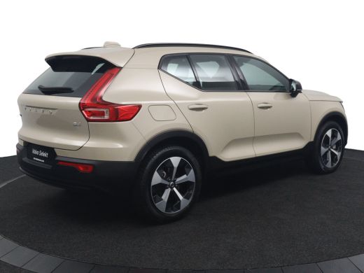 Volvo  XC40 2.0 B4 Plus Dark | Trekhaak | Sand Dune! | Haman/Kardon | Allseason | Camera | ActivLease financial lease