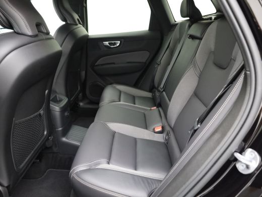 Volvo  XC60 2.0 T6 Plug-in hybrid AWD Plus Dark | Trekhaak | Panodak | Dode Hoek | 360 Camera | Harman Kardon... ActivLease financial lease