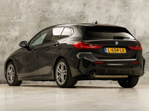 BMW 1 Serie 118i M Sport Automaat (APPLE CARPLAY, M PAKKET, GROOT NAVI, LEDER, SPORTSTOELEN, SFEERVERLICHTING... ActivLease financial lease