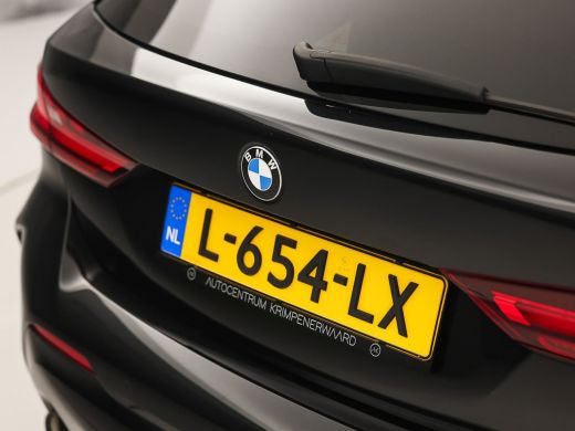 BMW 1 Serie 118i M Sport Automaat (APPLE CARPLAY, M PAKKET, GROOT NAVI, LEDER, SPORTSTOELEN, SFEERVERLICHTING... ActivLease financial lease
