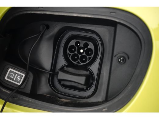 Abarth 600e Turismo 54 kWh 240 pk Fiat | 11 kW lader | Airco (automatisch) | Apple Carplay/Android Auto|telef... ActivLease financial lease