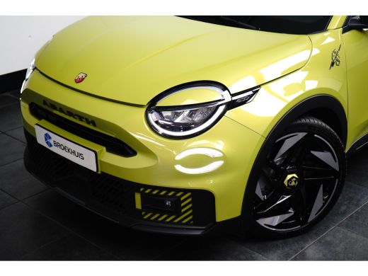 Abarth 600e Turismo 54 kWh 240 pk Fiat | 11 kW lader | Airco (automatisch) | Apple Carplay/Android Auto|telef... ActivLease financial lease