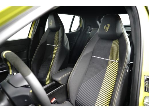 Abarth 600e Turismo 54 kWh 240 pk Fiat | 11 kW lader | Airco (automatisch) | Apple Carplay/Android Auto|telef... ActivLease financial lease