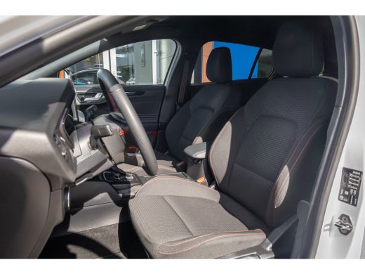 Ford Focus 1.0 EcoBoost Hybrid ST Line | Cruise control | Parkeersensoren Voor/Achter | Apple Carplay/Androi... ActivLease financial lease