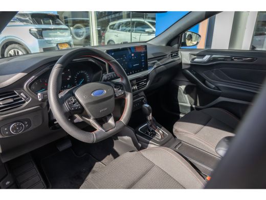 Ford Focus 1.0 EcoBoost Hybrid ST Line | Cruise control | Parkeersensoren Voor/Achter | Apple Carplay/Androi... ActivLease financial lease