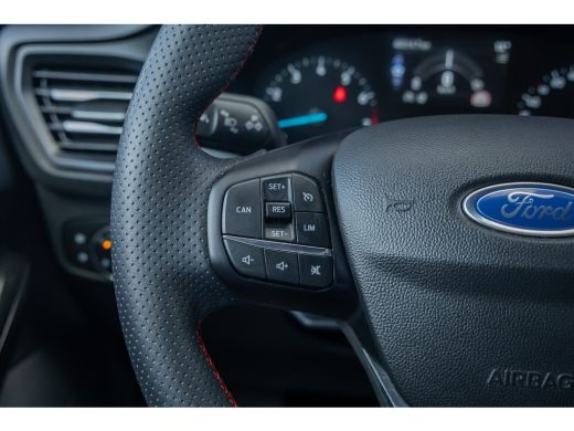 Ford Focus 1.0 EcoBoost Hybrid ST Line | Cruise control | Parkeersensoren Voor/Achter | Apple Carplay/Androi... ActivLease financial lease